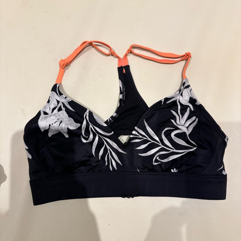 Bikini Top: Roxy